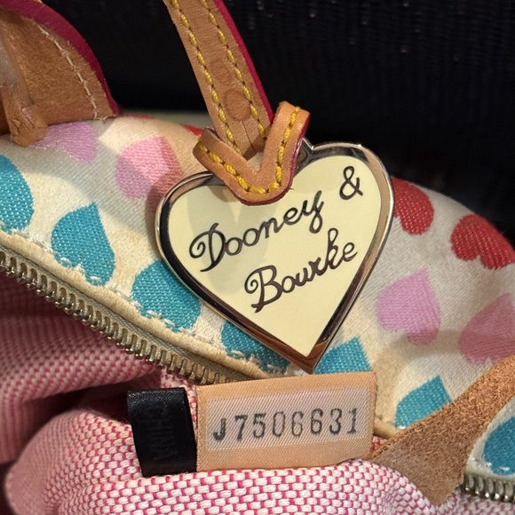 Dooney & Burke Y2K rainbow heart collection 100% cotton with weather shield - Picture 12 of 16